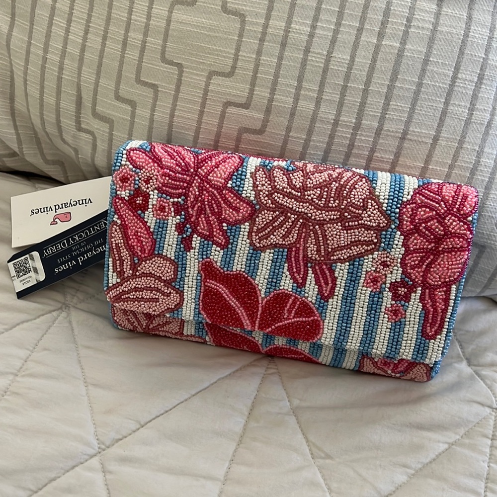Vineyard Vines Derby Roses & Posies beaded clutch limited edition new with tags